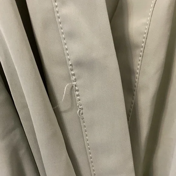 Flowy Green Robe - Picture 5 of 5